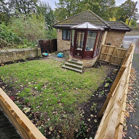 Lister Park Bradford 2Bed Detached Cottage House Parking Cinema Screen Games Room Exteriér fotografie