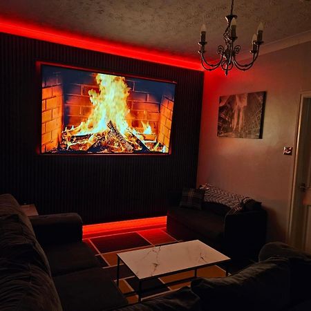 Lister Park Bradford 2Bed Detached Cottage House Parking Cinema Screen Games Room Exteriér fotografie