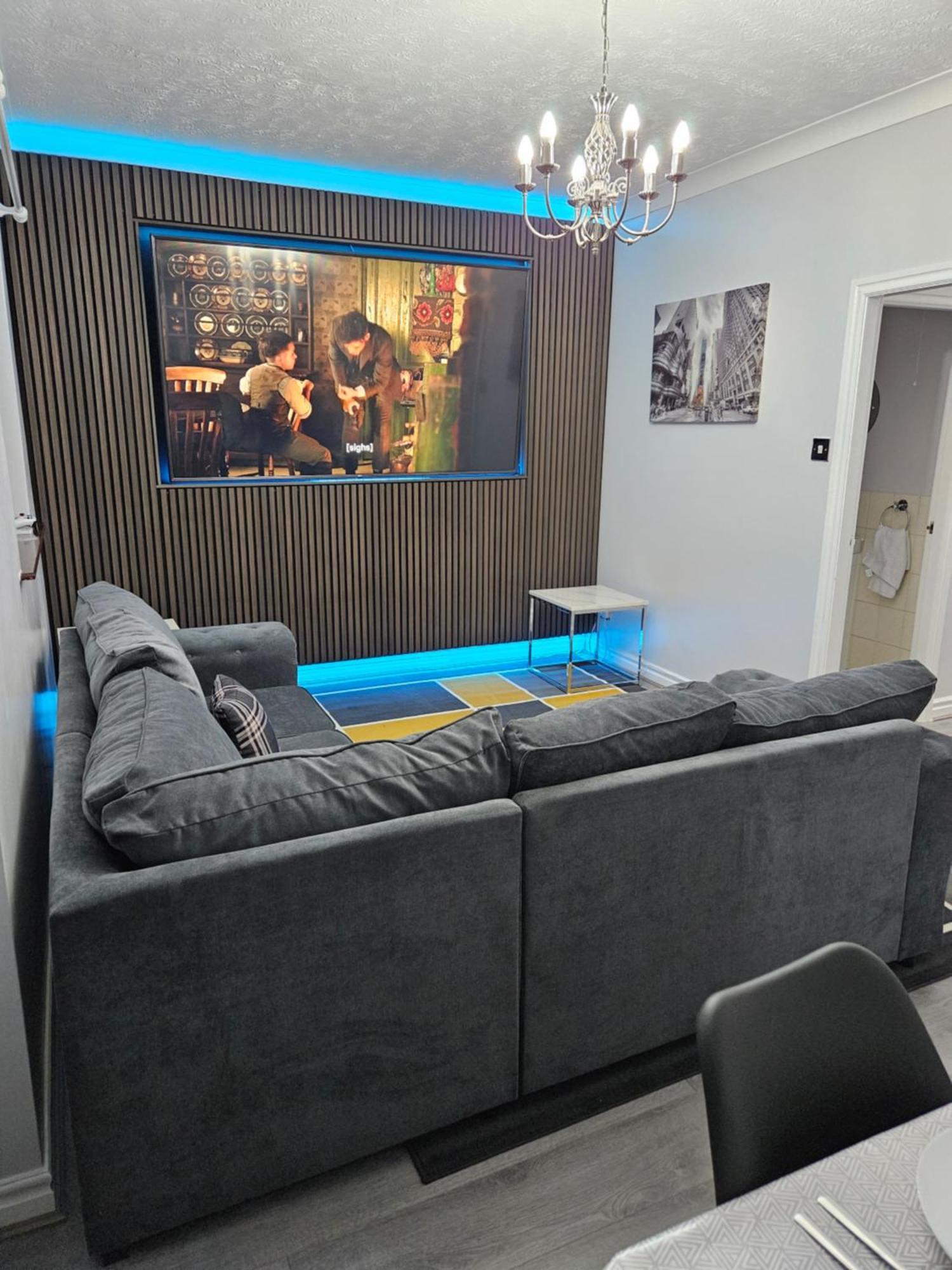 Lister Park Bradford 2Bed Detached Cottage House Parking Cinema Screen Games Room Exteriér fotografie
